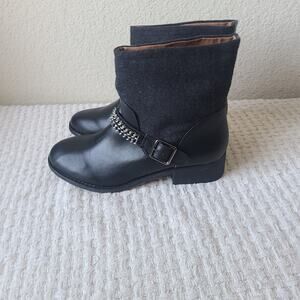 ANN TAYLOR LOFT Black Faux Leather Metal Chain Strap Moto Ankle Boots 10M